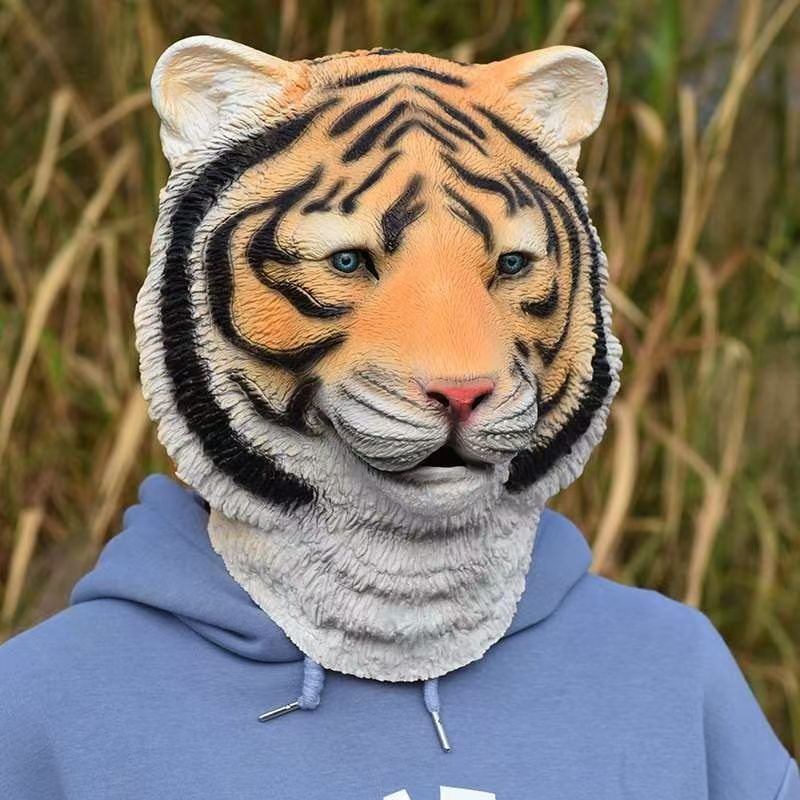 Lifelike Tiger Head Green Fish - Skincare Pigeon ulasan dan harga